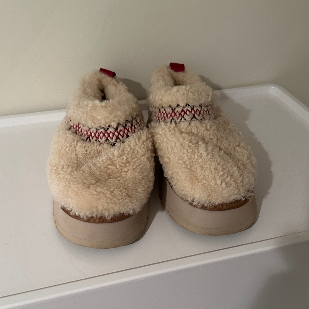 Ugg women’s slippers